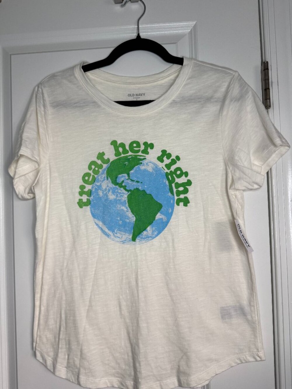 NWT Old Navy Womens M Ivory Treat Her Right Earth Graphic Tee Slub 740686